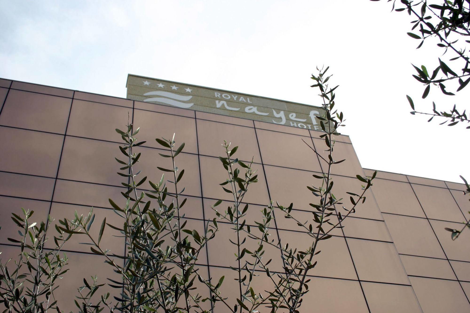 Royal Nayef Hotel Портоново Екстериор снимка