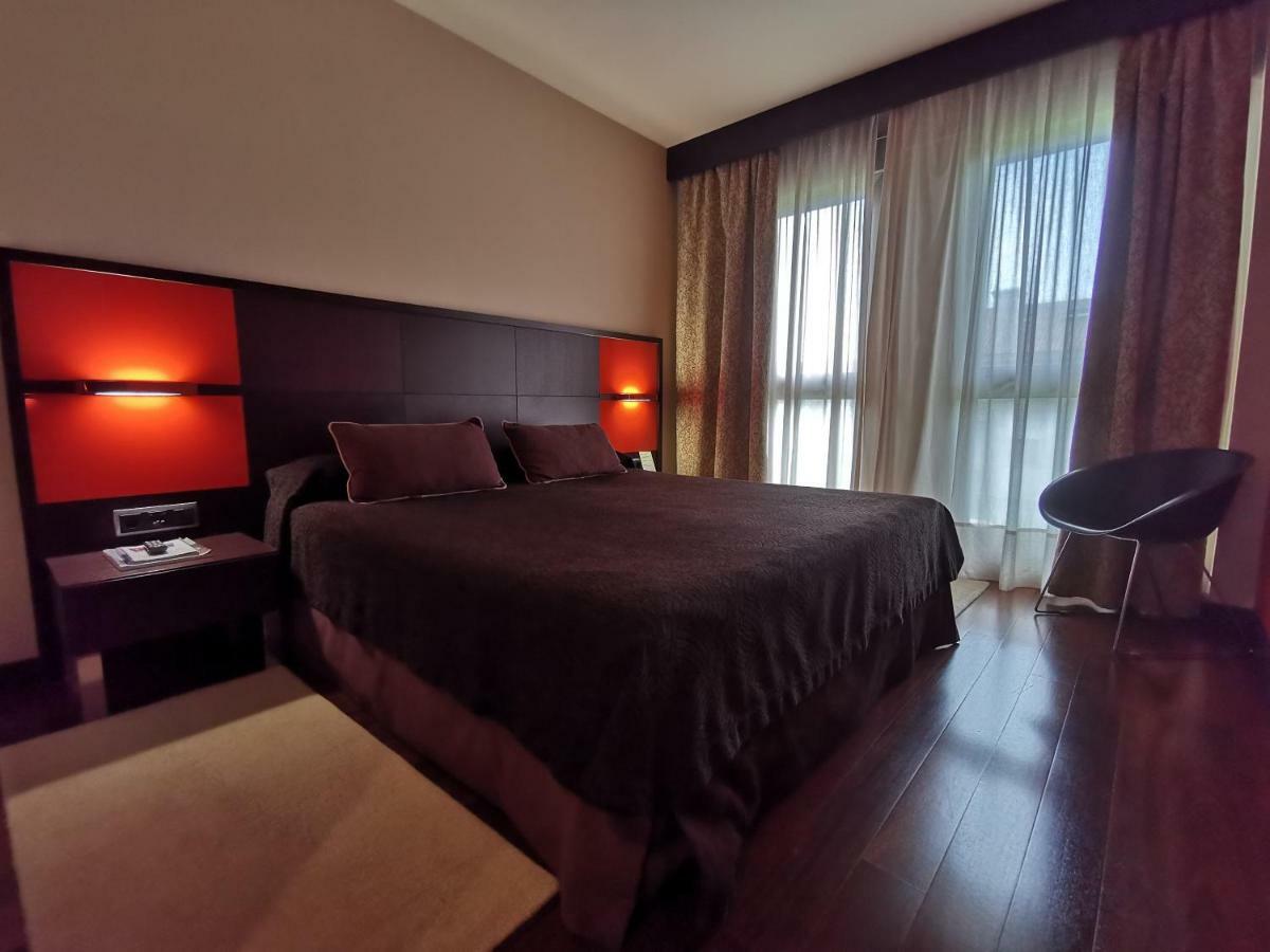 Royal Nayef Hotel Портоново Екстериор снимка
