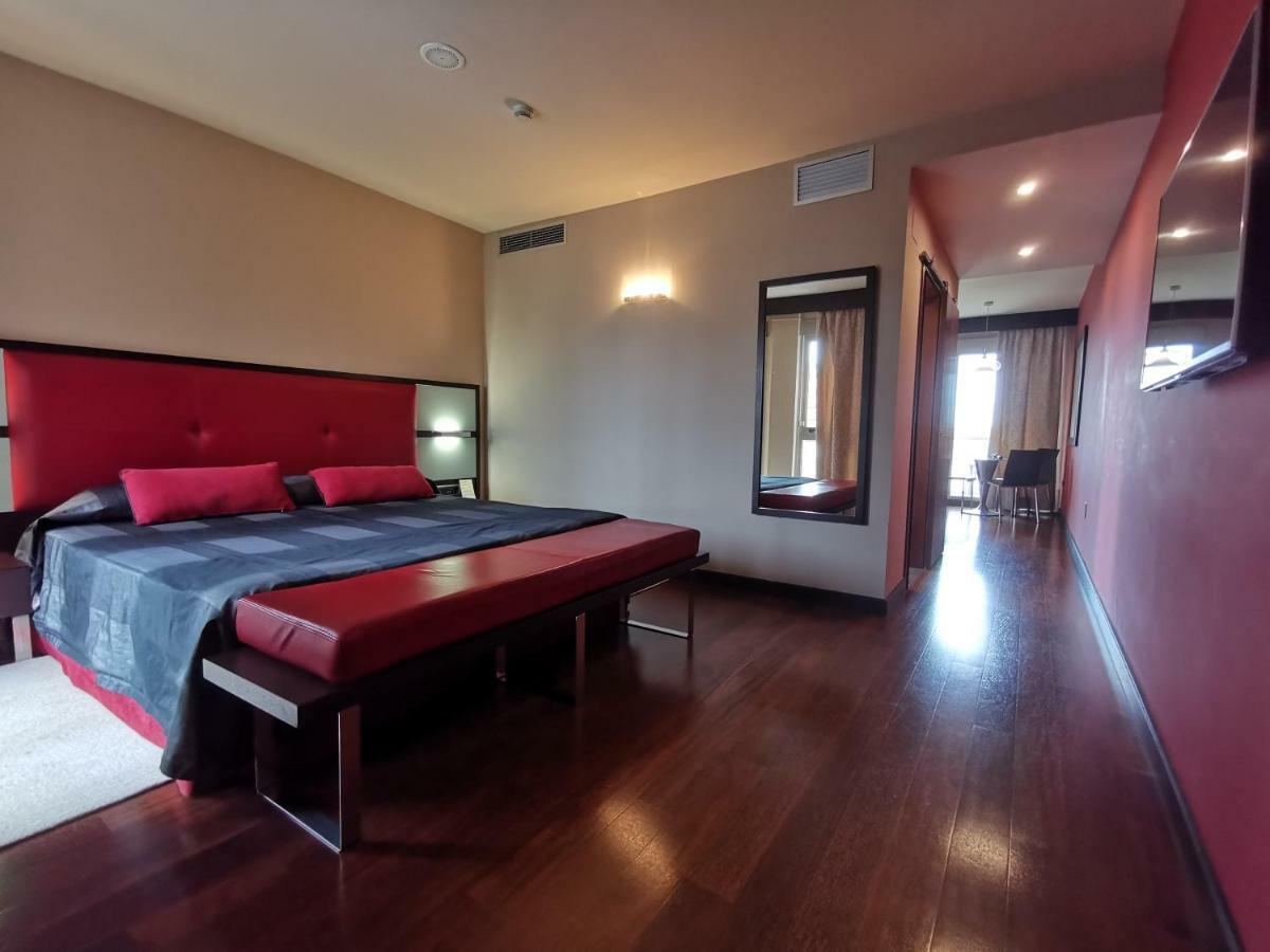 Royal Nayef Hotel Портоново Екстериор снимка